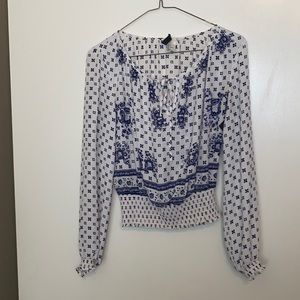 Divided H&M women’s blouse